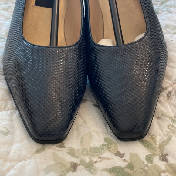 Stuart Weitzman Blue Leather Heels - Picture 2 of 8